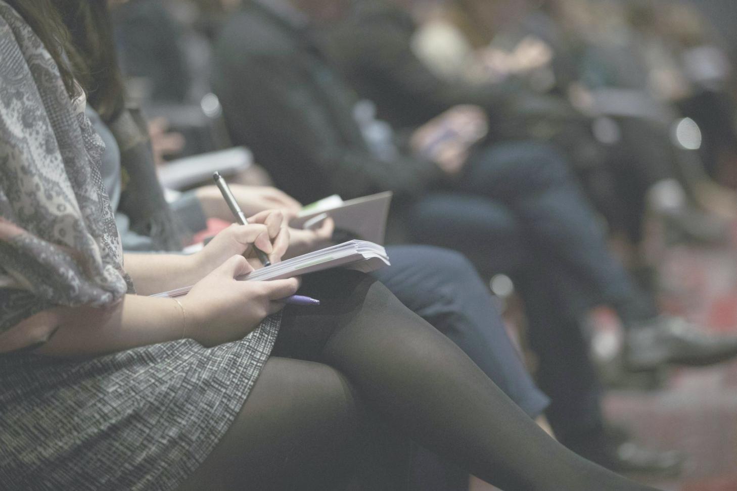 Configuration informatique adaptée aux programmes d'analyse fondamentale